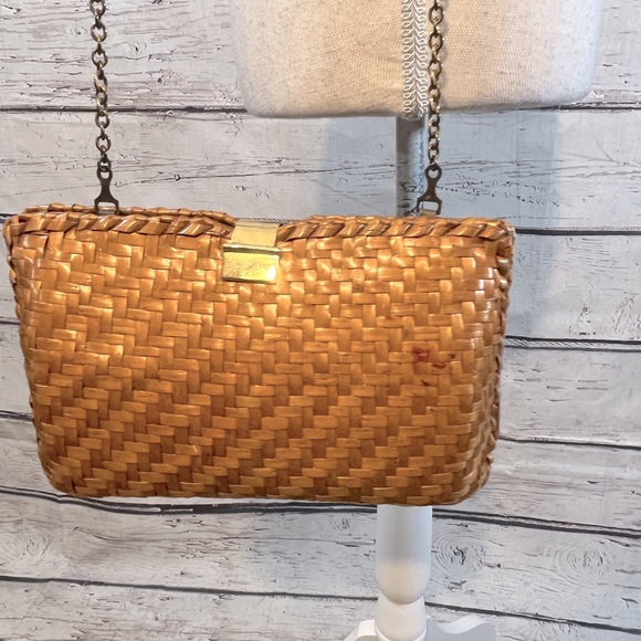 RATTAN PURSE Vintage w Chain Shoulder Strap - Picture 6 of 8